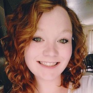 Meet your Posher, Caitlyn